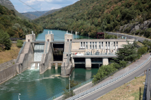 Zaradi zmanjšanih pretokov so hidroelektrarne proizvedle precej manj električne energije