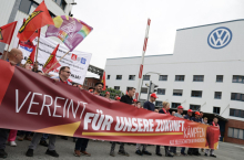 Dok radnici u Nemačkoj protestuju zbog otpuštanja u Folksvagenu, u Srbiji se otvaraju nove fabrike