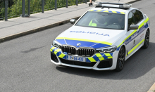 Policija pri Kranju našla trupli moškega in ženske