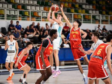 Mladi Slovenci v finalu! V nedeljo z Italijani za naslov prvaka.