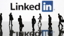 Troppi post scritti con l’IA su Linkedin (e non solo), i social corrono ai ripari. Ecco come