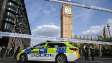 Žena izbola četiri muškarca u Londonu. Uhitila ju policija