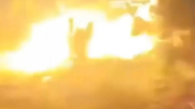 PAKAO NA ZEMLjI! Gledajte kako Su-34 bombarduje militante u Harkovu (VIDEO)