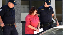 VIDEO Žena koju sumnjiče za teško ubojstvo ide u istražni zatvor. Prijeti joj 40 godina!