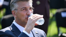 VIDEO Tko je kriv za otpad u Lici? Zna se! Pa Plenkijev glavni inspektor je tu držao ljestve