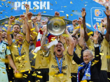 Slovenca odhajata na kultni Ibrox, na papirju najlažje delo za Balkovca