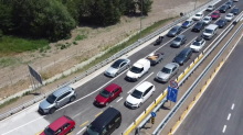 Vozačima se savetuju strpljenje i oprez: Radovi na putu izazivaju zastoje, ovo su kritične deonice
