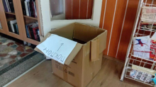 U BIBLIOTECI U PROKUPLJU KUTIJA SA POKLON KNJIGAMA: 