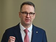 Coalition promises to drastically cut net overseas migration and housing construction code