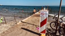 Na dveh mestih v Izoli zaradi resnega fekalnega onesnaženja odsvetovano kopanje