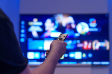 Roku pokrenuo TV kanal koji emituje samo AI 
