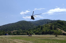 VATRENA STIHIJA NE JENJAVA: Helikopter Mi-17 Vojske Srbije u borbi sa požarom na Stolovima, buknulo i kod Bujanovca! (FOTO)