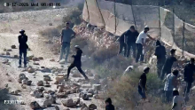 Judovski naseljenci v vasi Kusra oblegajo palestinske družine z željo po prevzemu njihovih domov