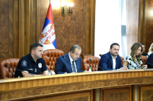 Čak 31 požar besni širom zemlje, vatra guta 2.000 hektara: Oglasio se Dačić sa sednice štaba za vanredne situacije