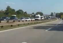 ŠOK NA AUTO-PUTU! KILOMETARSKE KOLONE U PRAVCU KA BEOGRADU: Udes kod Velike Plane napravio potpuni kolaps (VIDEO)