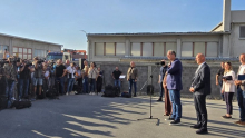 VUČIĆ OBILAZI KOMAPNIJU 
