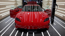 Porsche, retromarcia sull’elettrica: cancellata la produzione della Taycan
