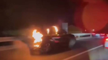 VIDEO STRAŠNO Čovjek vozio zapaljeni auto kod Omiša
