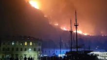 IMA POVREĐENIH U OMIŠU, LjUDI BEŽE KAKO MOGU Sirene odjekuju Hrvatskom, vatra guta sve pred sobom: Snimci sa lica mesta su jezivi (VIDEO)
