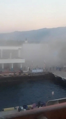 Vzhod Indonezije stresel močen potres, umrlo naj bi najmanj 38 ljudi