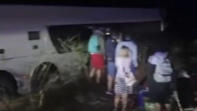 AUTOBUS PUN SRPSKIH TURISTA SE SURVAO U KANAL PORED PUTA: Saobraćajna nesreća u Bugarskoj, sve se odigralo u sred noći (VIDEO)