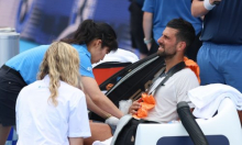 Novak Đoković padao po terenu, mjerili mu tlak: 'Sve mi otkazuje, ne mogu'. Izgubio je...