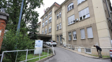 Troje ozlijeđenih u požaru u Omišu i dalje se bore za život u Vinogradskoj bolnici