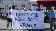 FOTO Veliki prosvjed u Gospiću: 'Otrovali su vodu, tlo i zrak!'