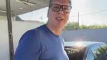 Vučić išao oprati automobil. Posvađao se sa šmrkom, imao problem sa žetonom