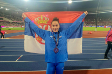 Medalja za Adrianu Vilagoš!