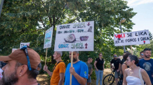 FOTO Građani i oporba napustili su sjednicu o otpadu u Gospiću: 'Lakrdija, vidimo se u Zagrebu'