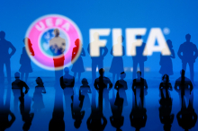Izvršni direktor Premier lige z ostrimi kritikami nad Fifo in Infantina