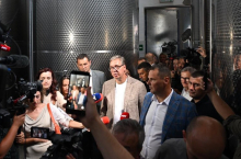 Vučić obišao porodičnu destileriju: 