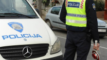 Na A1 kod Josipdola u sudaru tri vozila teško ozlijeđena putnica