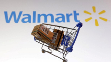 L’inflazione pesa sugli scaffali e Walmart frena