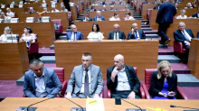 Vladajućima ruke dali DOMiNO i Suverenisti, Oporba: Sramota! Kako imate obraza ovo izglasati