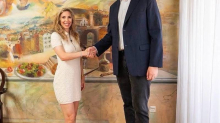 Američka veleposlanica susrela se s Grbinom. Fotka je pravi hit