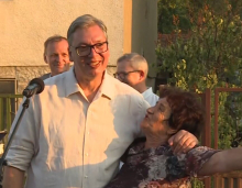 HIT SCENA U LEBANU! Meštanka zamolila Vučića za pomoć zbog saobraćajne kazne, pa napravila ŠOU: 