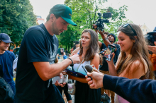 Lakersi trenirali v Stožicah, obiskali Ljubljanski grad in se zapeljali po Ljubljanici