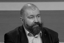 Velika tuga za versku zajednicu: Preminuo poznati pastor i analitičar