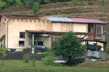 V petkovih neurjih najbolj prizadeta občina Komen, kjer je nastal tornado in pustošil dve minuti