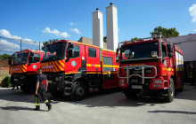 EVROPA POMAŽE SRBIJI U BORBI PROTIV POŽARA! Moćni helikopteri i vatrogasci iz EU sleteli u Srbiju: Međunarodne snage krenule u okršaj sa vatrom! (FOTO)