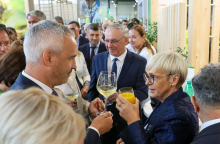Kmetijski minister napovedal 8,1 milijona evrov pomoči kmetom zaradi višjih cen energentov in gnojil
