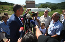 Mašine kreću za 10 dana; Vučić u Raškom okrugu obećao nove kilometre puta: 