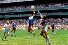Prodata lopta koju je dotakla Maradonina 