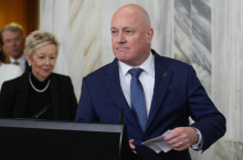 Premijer najavio: Još jedna zemlja će zabraniti deci društvene mreže