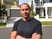 Major Aussie property market in dire straits as auction rates tumble - while sellers are forced to throw in freebies to sweeten the deal