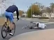 Awkward moment Angus Taylor tumbles off his bicycle and hits the pavement during 1,000km charity ride: 'Pretty sore'