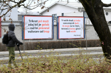 Štrancar s plakatno akcijo po razsodbi oglaševalskega razsodišča kršil oglaševalski kodeks