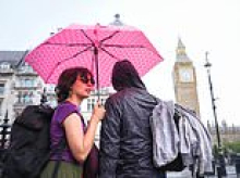 Met Office issues thunderstorm warning for London with flooding fears as two inches of rain set to fall on parched ground in just two hours